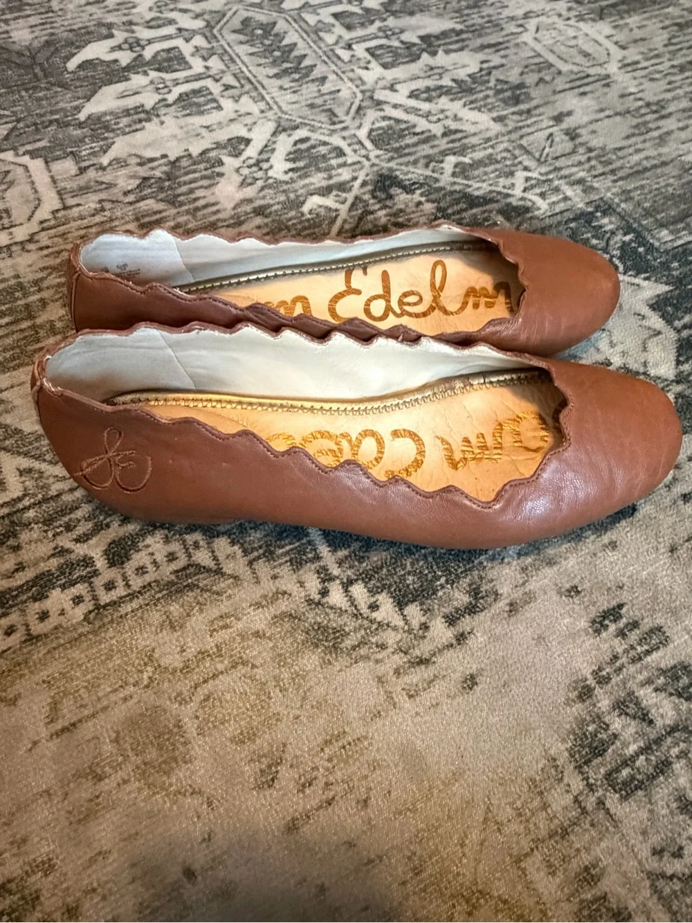 Sam Edelman Francis cognac leather ballet flats with scalloped edge trim size 8
